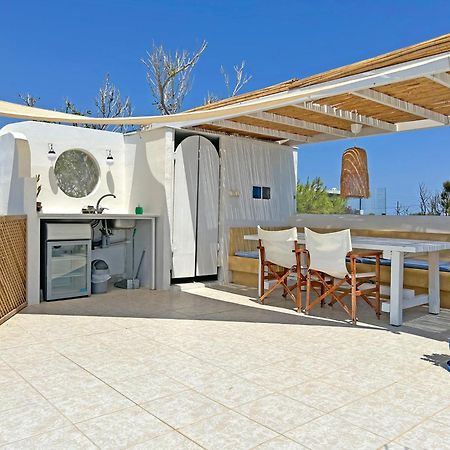 Villa Danae - Seaside Villa With Pool & Hot Tub Piso Livadi Ngoại thất bức ảnh